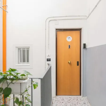 Apartman Near Vecchia & Train Station Typical With Balcony